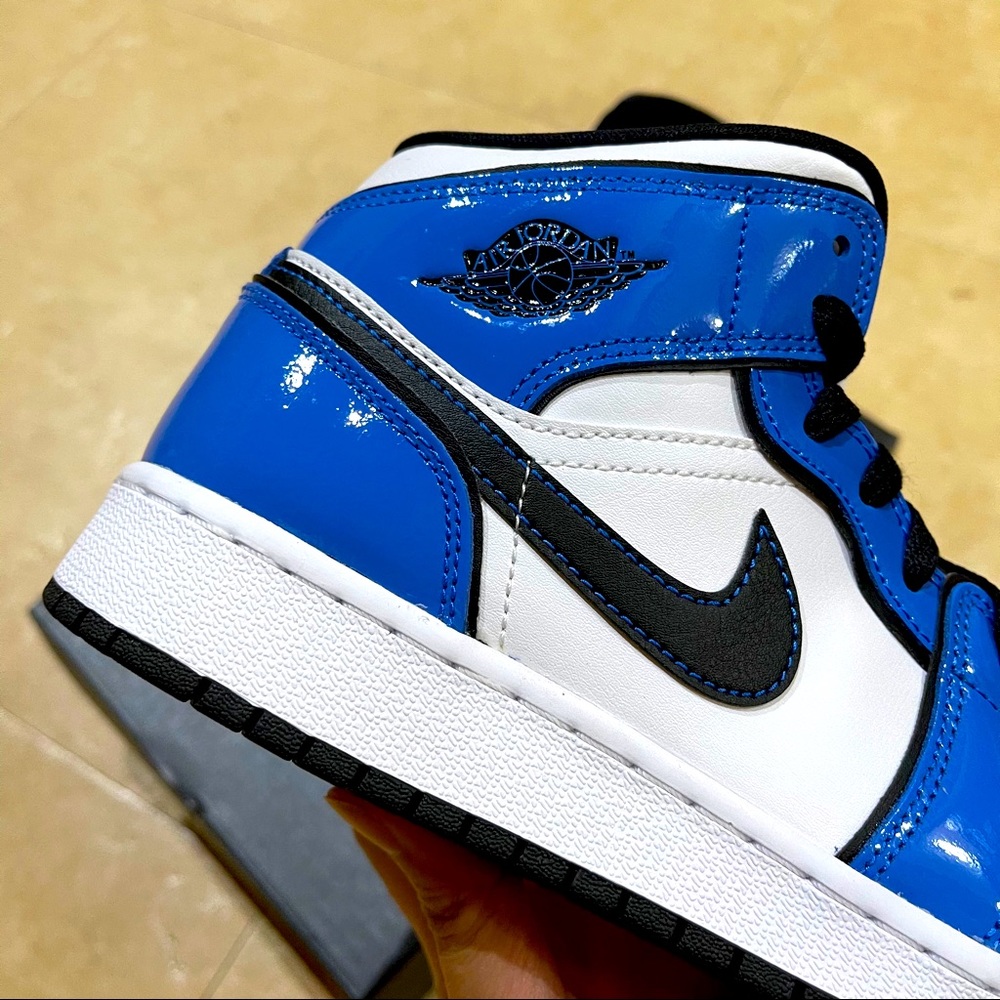 Air Jordan 1 Mid Signal Blue W - Picture 8 of 9